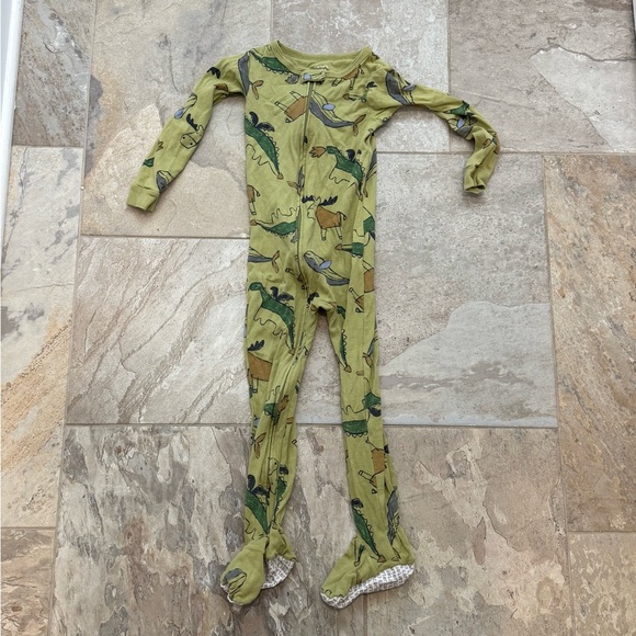 Carters footie PJ onesies 5T Set of 6 EUC - Picture 3 of 7